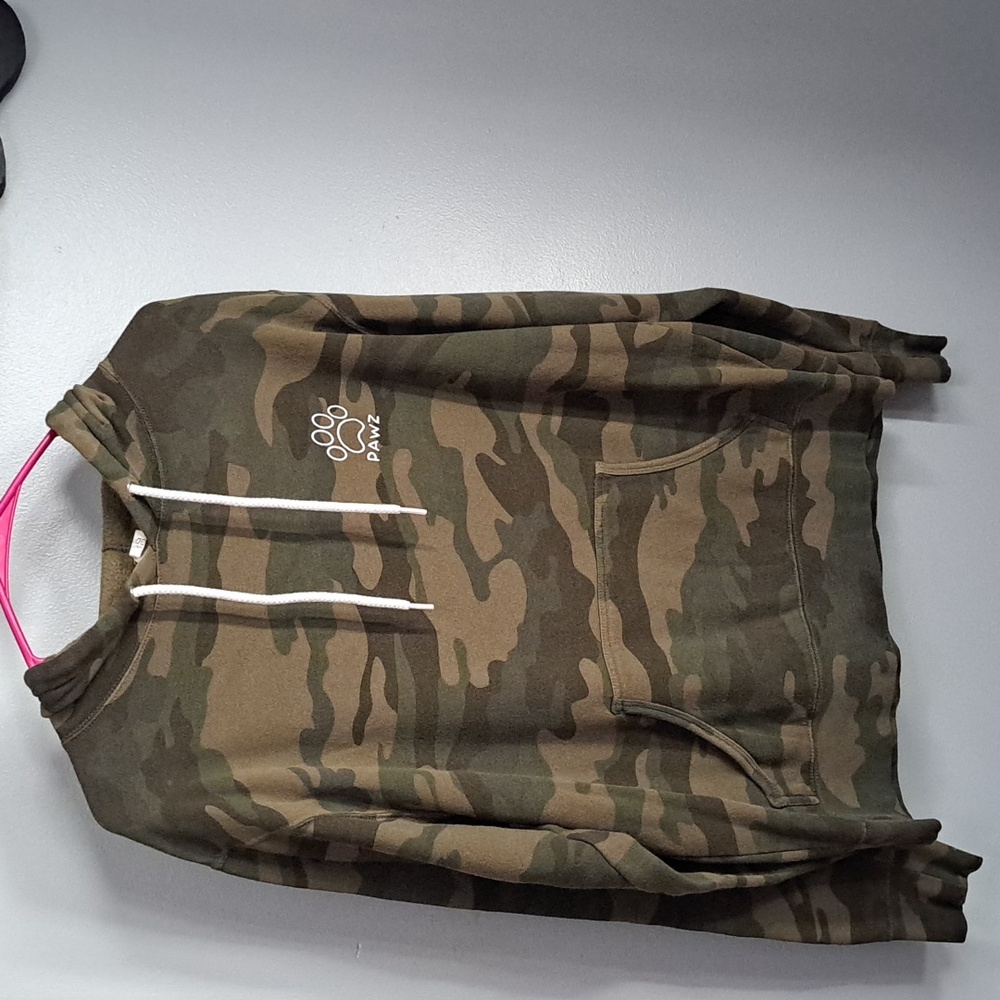Pawz🐾 Camo Hoodie Pullover Size Meduim PTP:24"